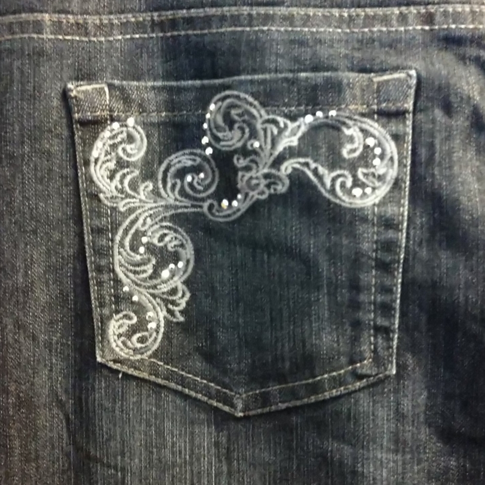 Jeans - Picture 3 of 7